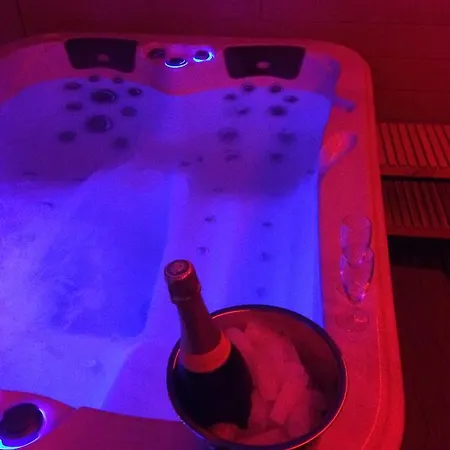 Gites N : Les Bains Lounge Tourcoing
