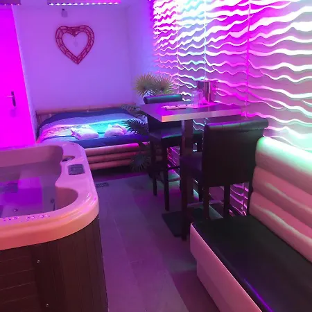 Gites N : Les Bains Lounge Tourcoing